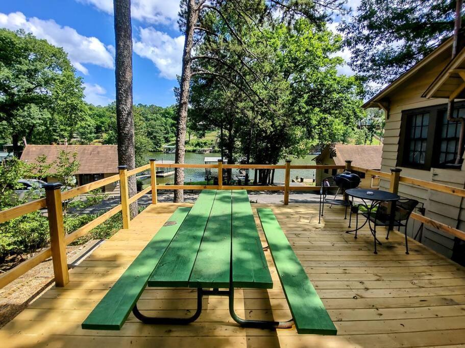 #09 - Large Lakeview One Bedroom- Pet Friendly Hot Springs Exterior photo