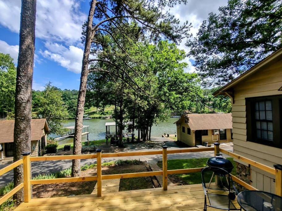 #09 - Large Lakeview One Bedroom- Pet Friendly Hot Springs Exterior photo