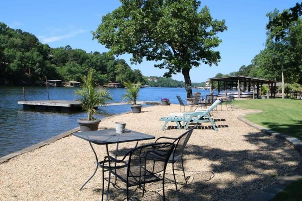 #09 - Large Lakeview One Bedroom- Pet Friendly Hot Springs Exterior photo